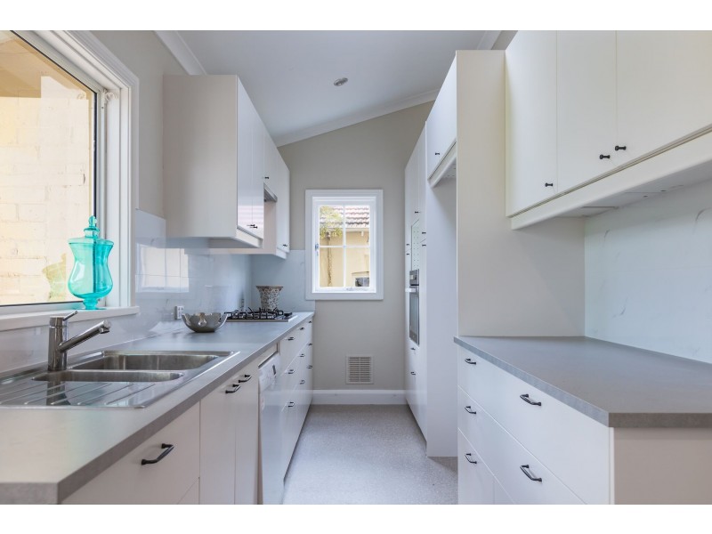 31 Waroonga Road, Nedlands WA 6009