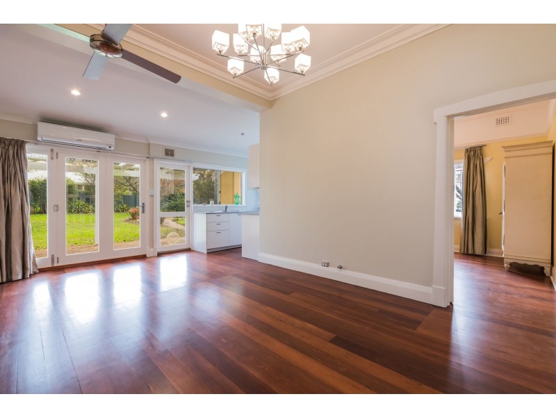 31 Waroonga Road, Nedlands WA 6009