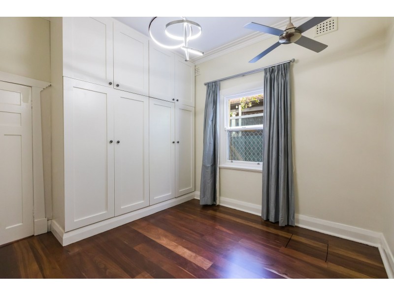 31 Waroonga Road, Nedlands WA 6009