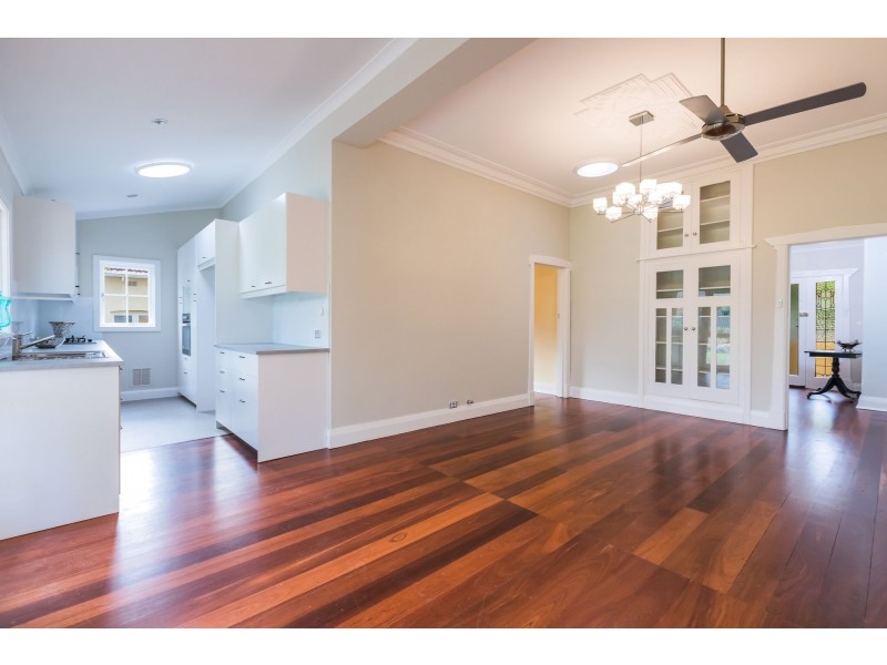 31 Waroonga Road, Nedlands WA 6009