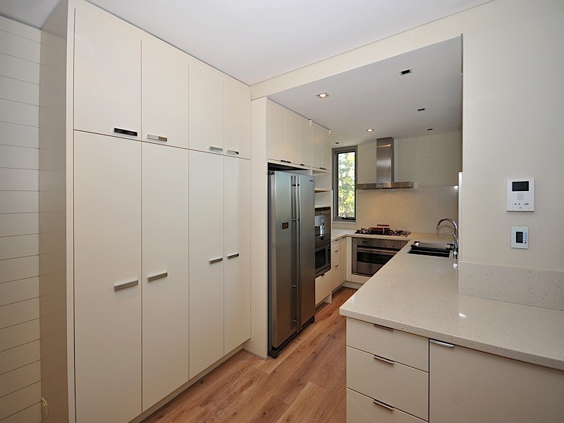 202/40 St Quentin Avenue, Claremont WA 6010