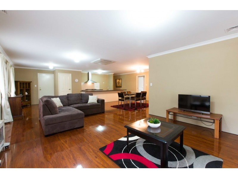 44 Colesbrook Drive, Byford WA 6122