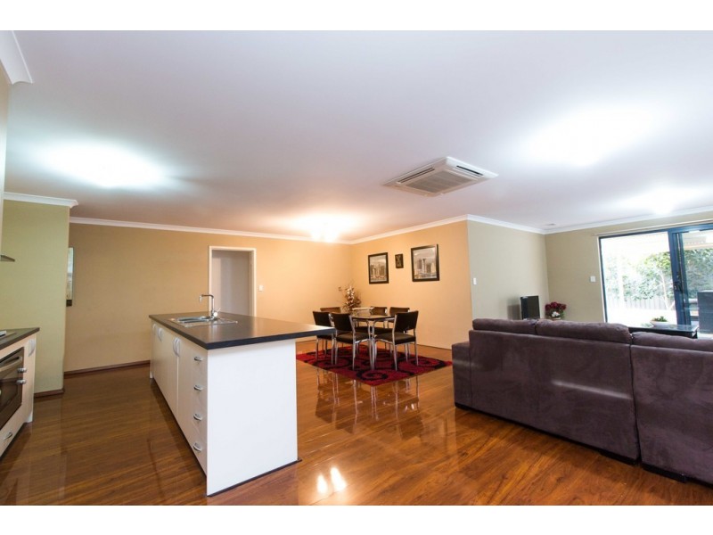 44 Colesbrook Drive, Byford WA 6122