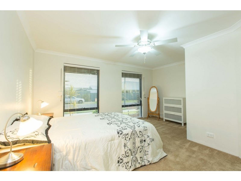 44 Colesbrook Drive, Byford WA 6122