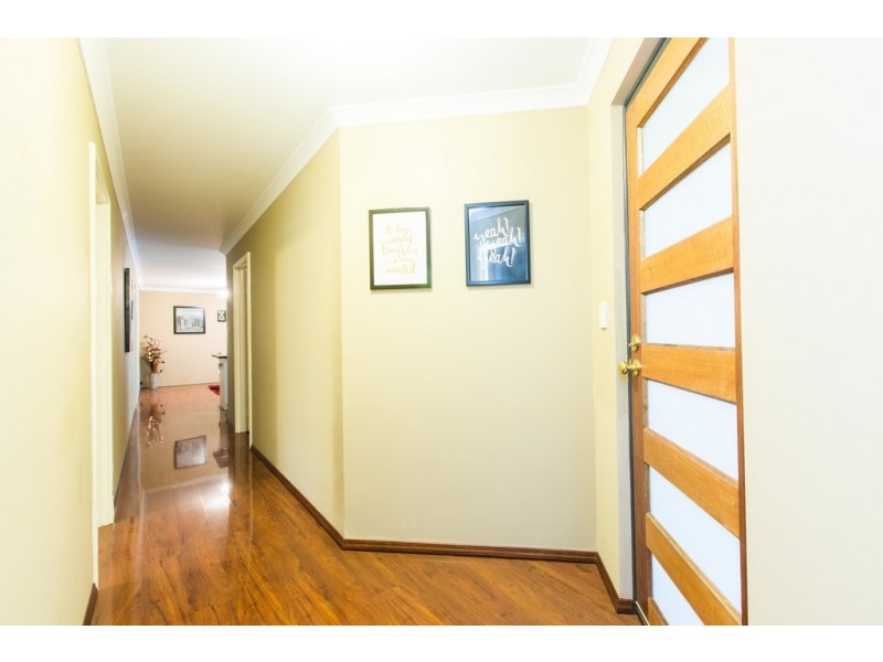 44 Colesbrook Drive, Byford WA 6122