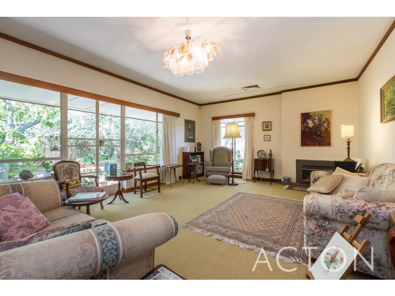 1 Robert Street, Dalkeith WA 6009