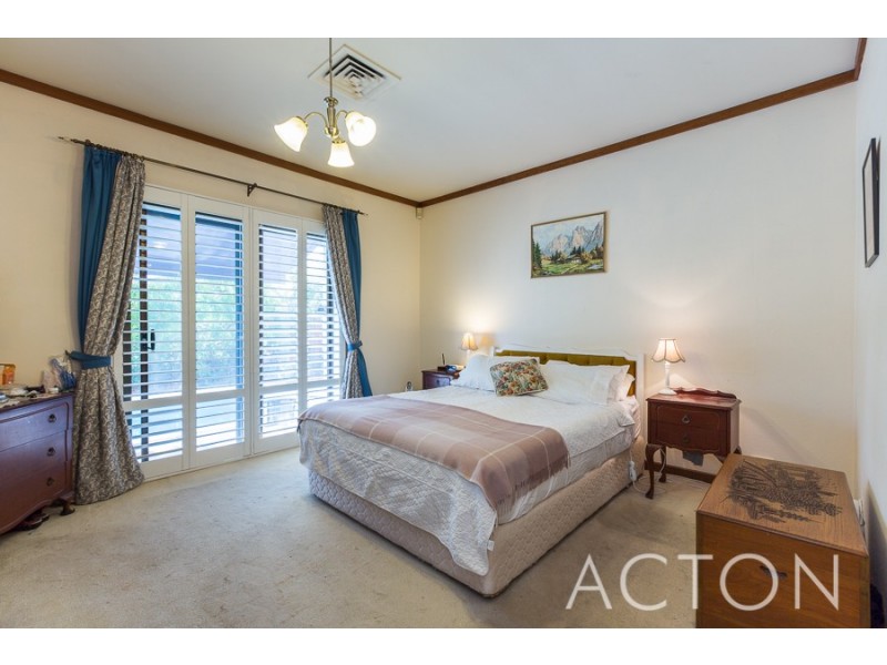 1 Robert Street, Dalkeith WA 6009