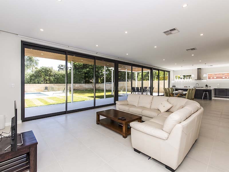 52 Minora Road, Dalkeith WA 6009