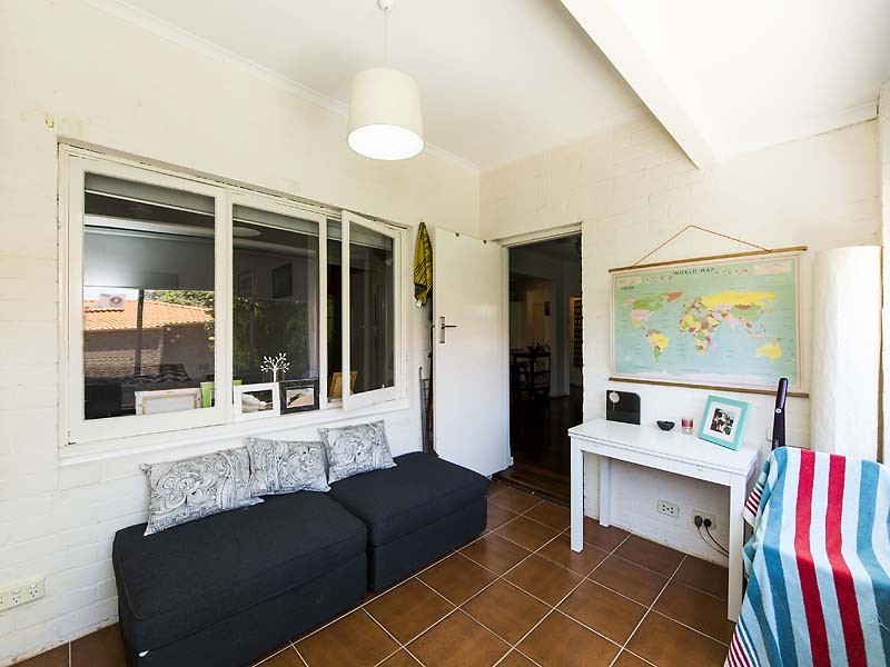 8/451 Stirling Highway, Cottesloe WA 6011