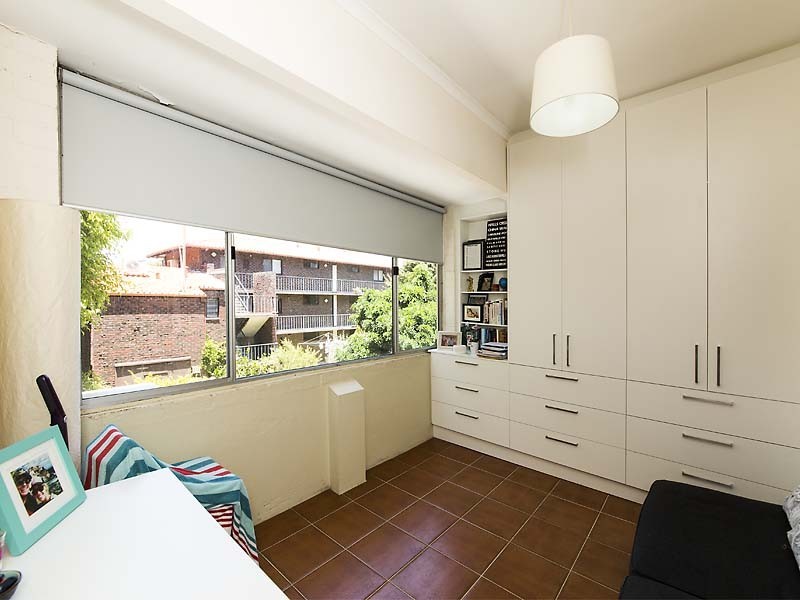 8/451 Stirling Highway, Cottesloe WA 6011