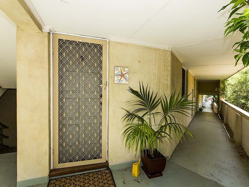 8/451 Stirling Highway, Cottesloe WA 6011