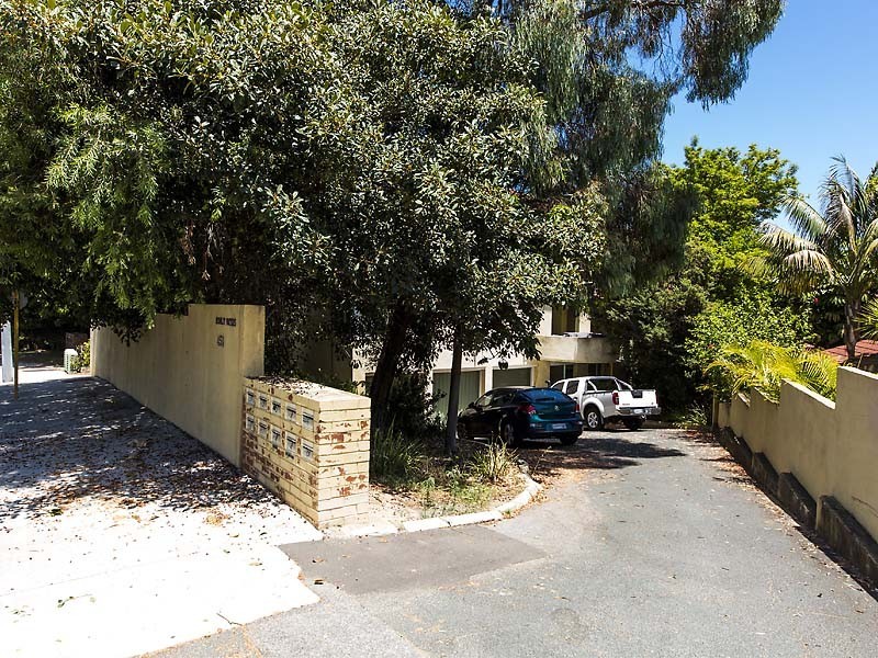 8/451 Stirling Highway, Cottesloe WA 6011