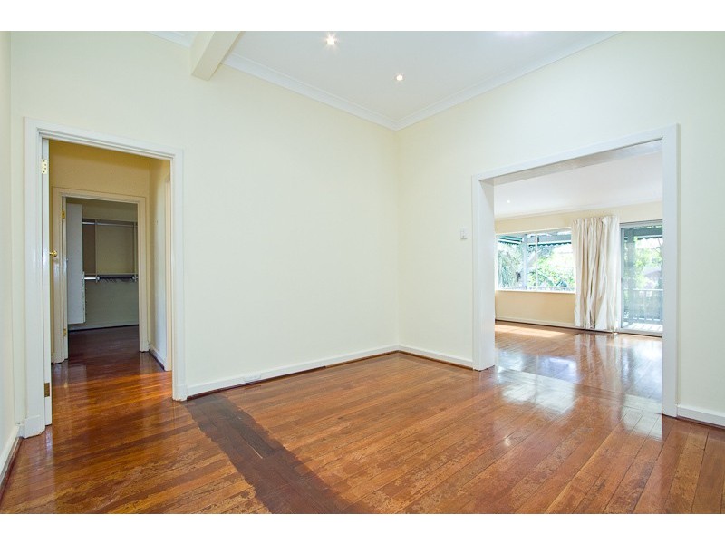 5 Stephanie Street, Dalkeith WA 6009