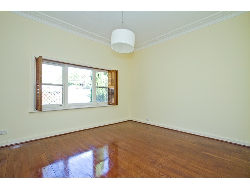 5 Stephanie Street, Dalkeith WA 6009