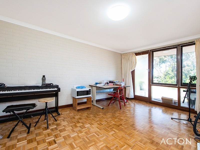 8/28 The Avenue, Crawley WA 6009