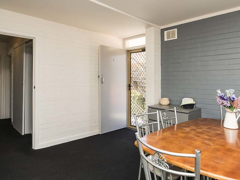 8/28 The Avenue, Crawley WA 6009