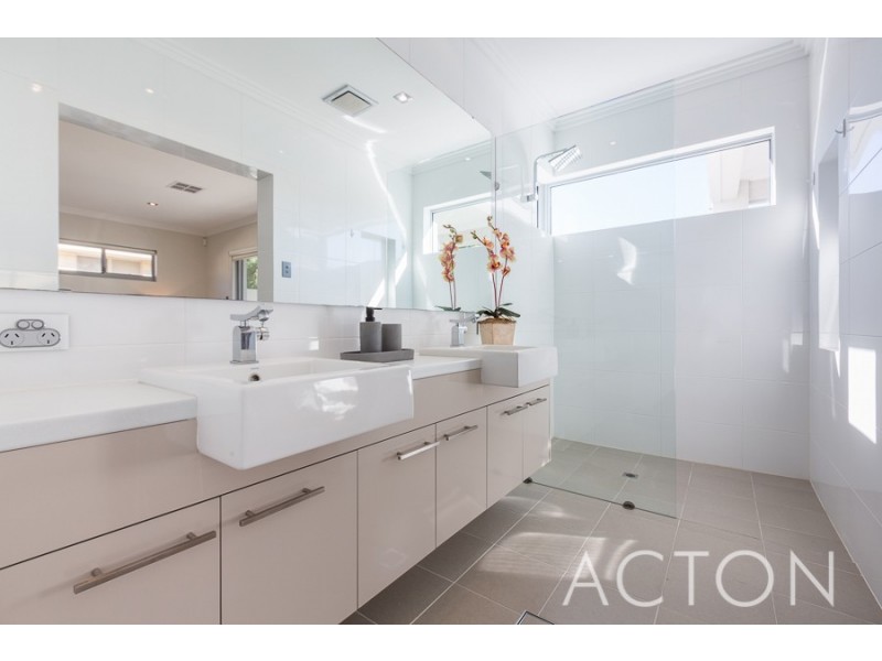 18 Reeve Street, Swanbourne WA 6010