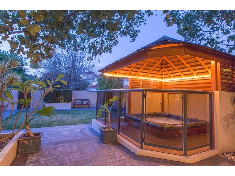 151 Waratah Avenue, Dalkeith WA 6009