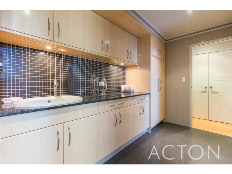 6 Parish Lane, Churchlands WA 6018