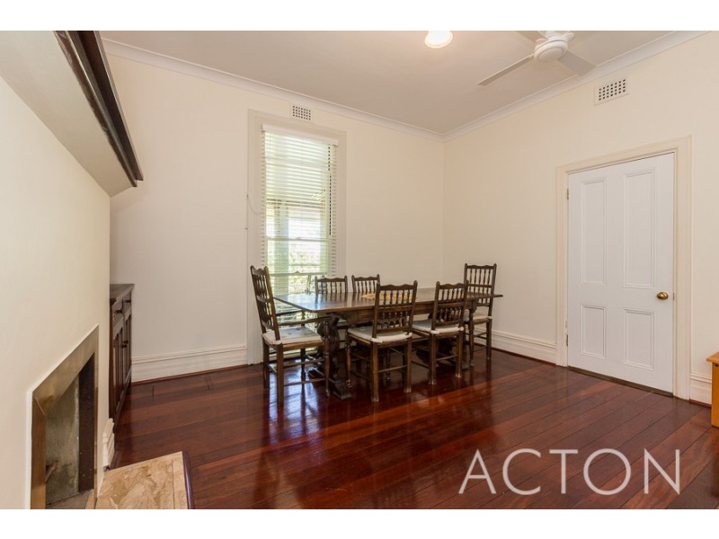 9 Fraser Street, Swanbourne WA 6010