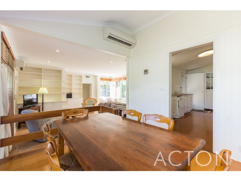 9 Fraser Street, Swanbourne WA 6010