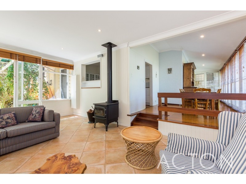 9 Fraser Street, Swanbourne WA 6010
