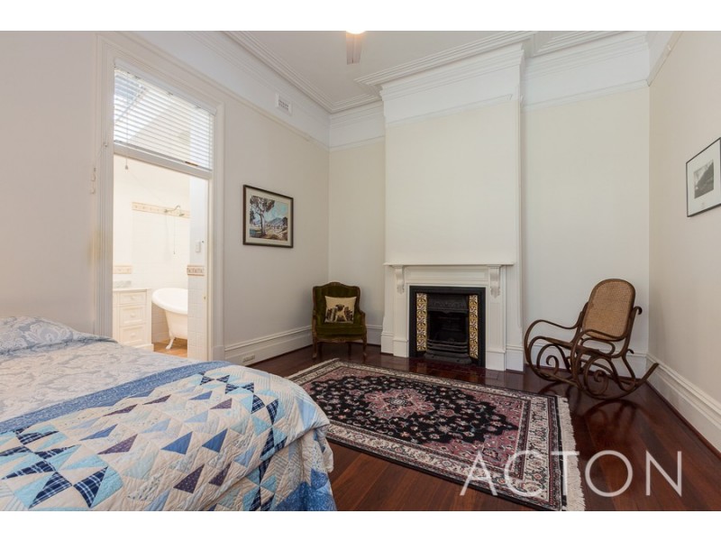 9 Fraser Street, Swanbourne WA 6010