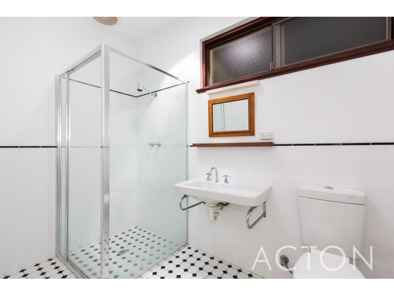 9 Fraser Street, Swanbourne WA 6010