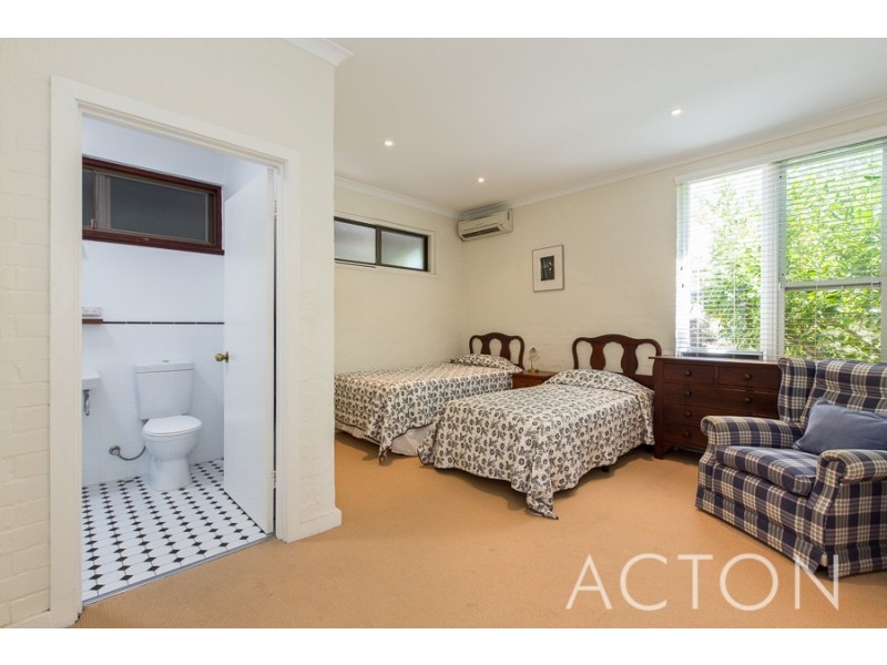 9 Fraser Street, Swanbourne WA 6010