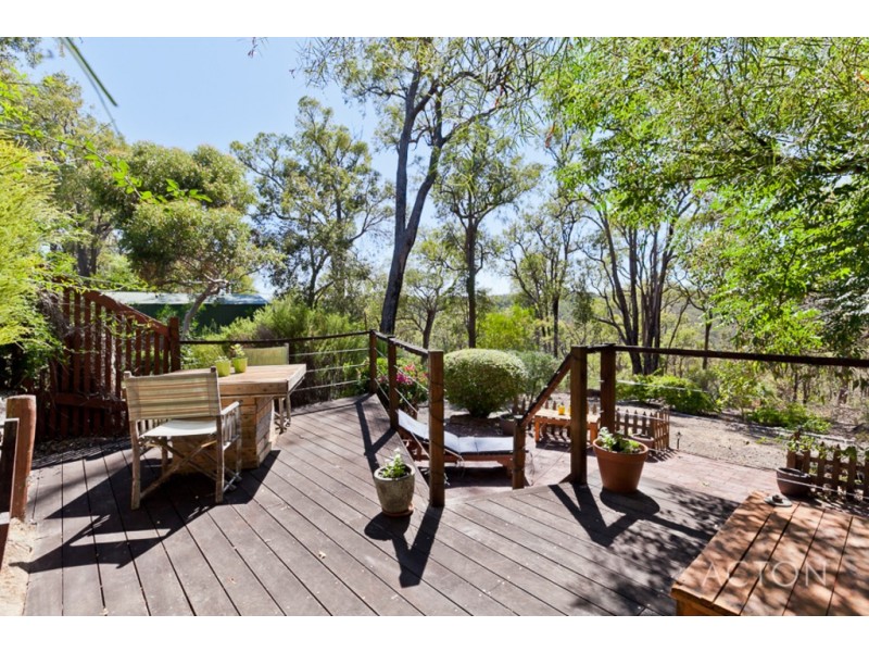 25 Manjiri Drive, Glen Forrest WA 6071