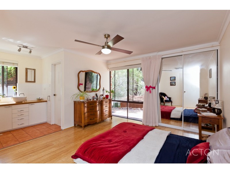25 Manjiri Drive, Glen Forrest WA 6071