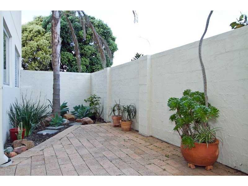 1/375 Stirling Highway, Claremont WA 6010