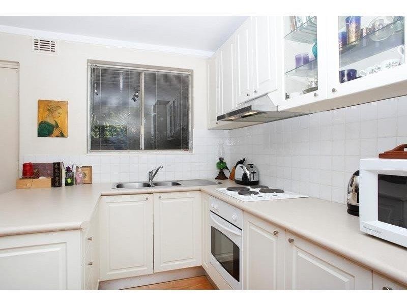 1/9 Freshwater Parade, Claremont WA 6010