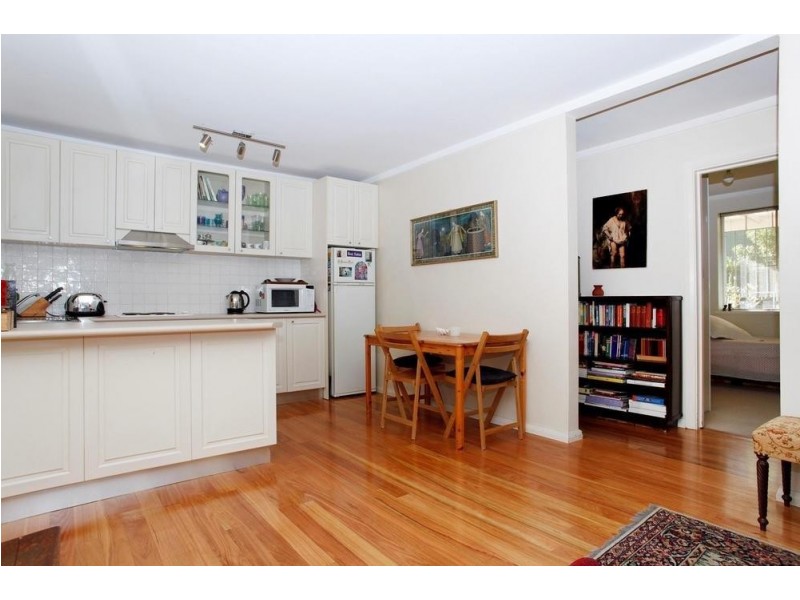 1/9 Freshwater Parade, Claremont WA 6010