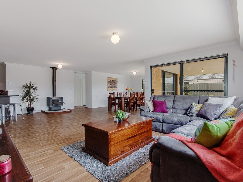 6 Regency Avenue, Baldivis WA 6171