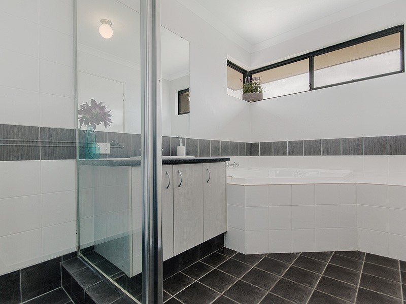 6 Regency Avenue, Baldivis WA 6171