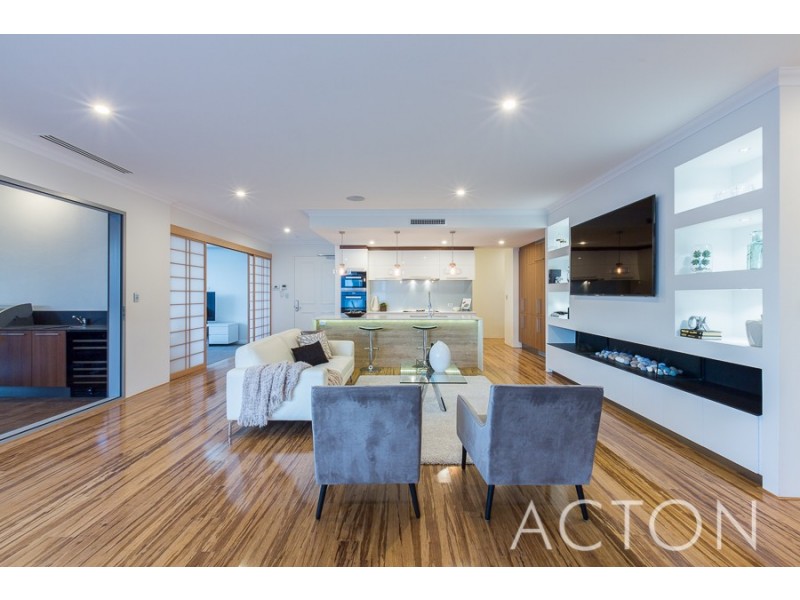 4/1 Javelin Lane, Floreat WA 6014