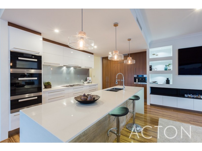 4/1 Javelin Lane, Floreat WA 6014