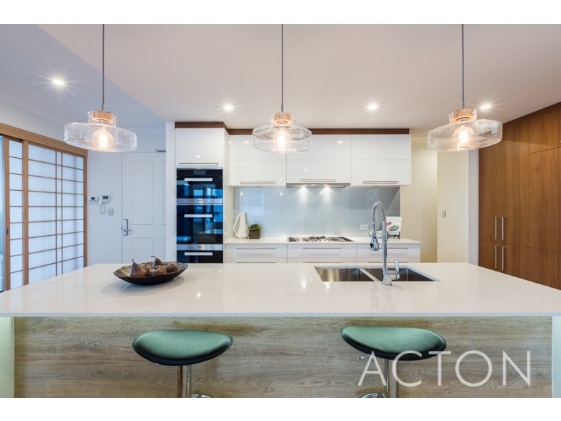 4/1 Javelin Lane, Floreat WA 6014