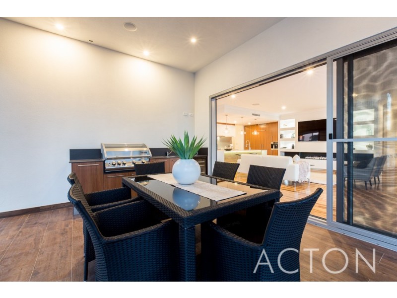 4/1 Javelin Lane, Floreat WA 6014