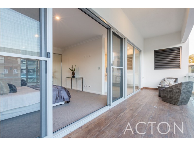 4/1 Javelin Lane, Floreat WA 6014