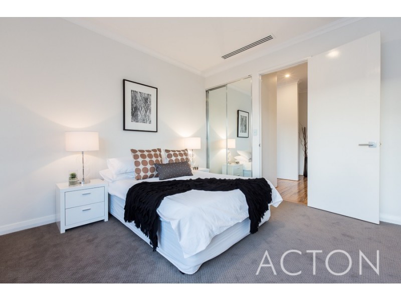4/1 Javelin Lane, Floreat WA 6014