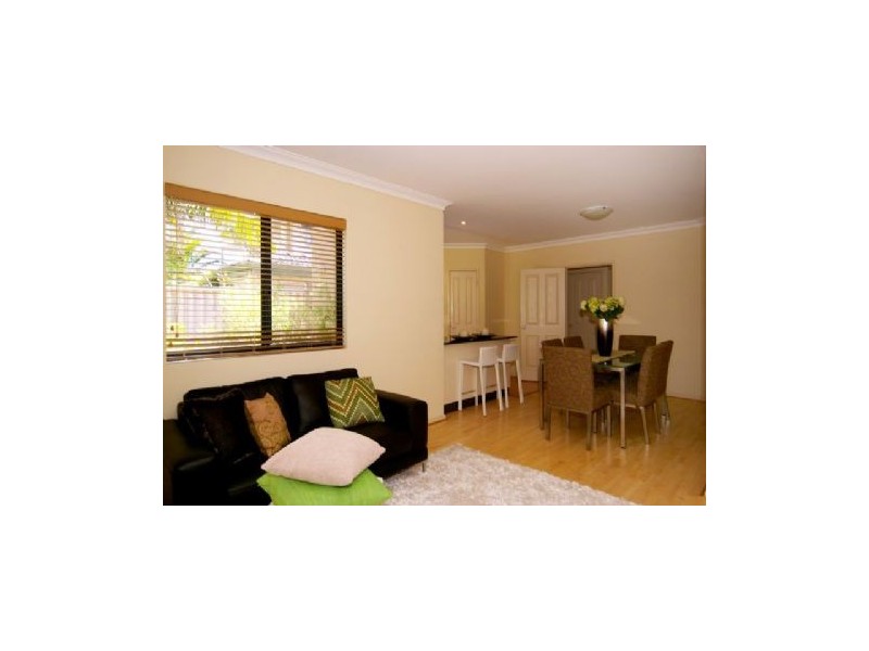 4/89 Mary Street, Como WA 6152