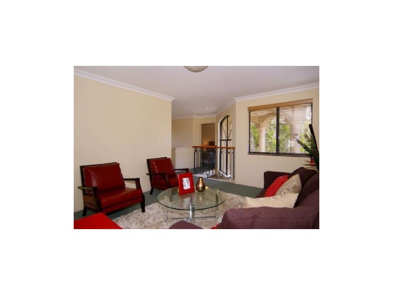 4/89 Mary Street, Como WA 6152