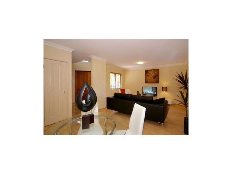 4/89 Mary Street, Como WA 6152