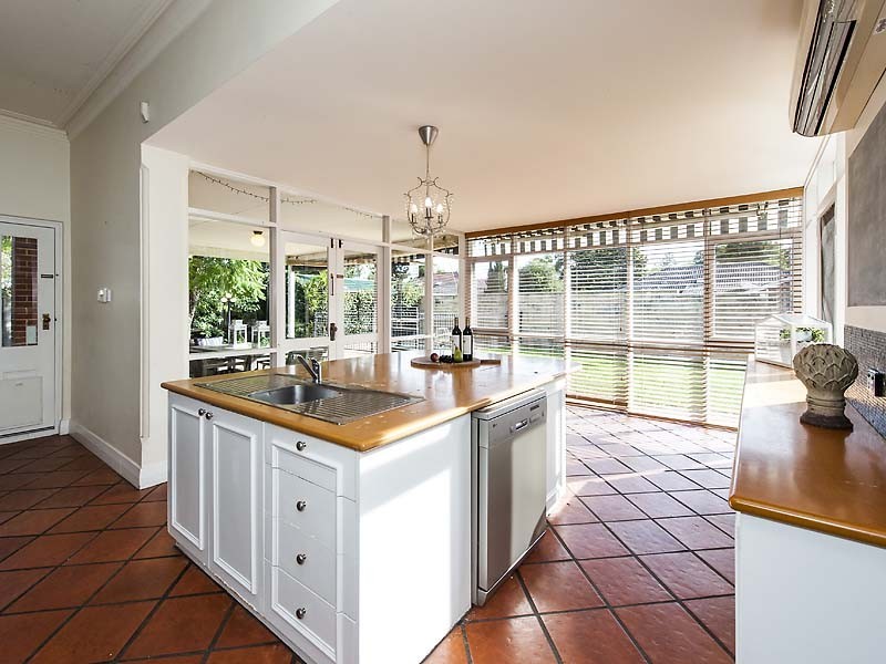 63 Smyth Road, Nedlands WA 6009