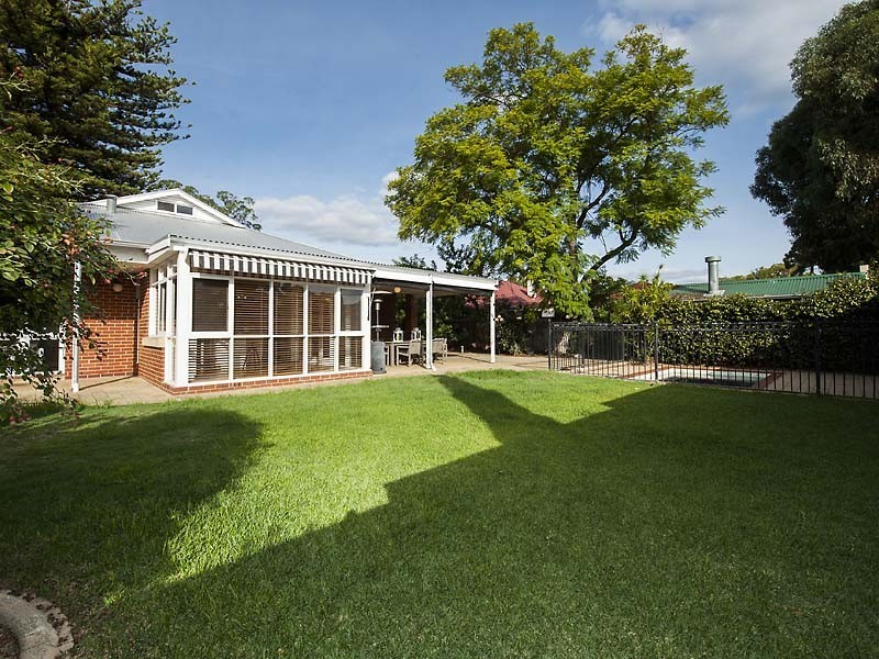 63 Smyth Road, Nedlands WA 6009