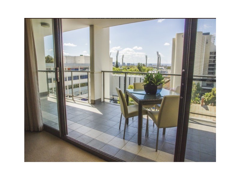 61/118 Adelaide Terrace, East Perth WA 6004