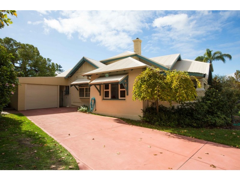 23 Waratah Avenue, Dalkeith WA 6009