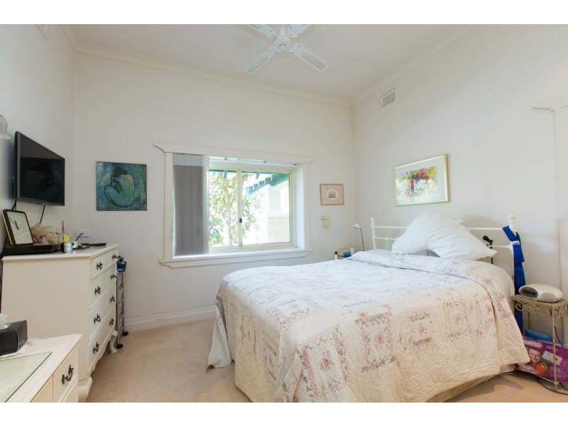 23 Waratah Avenue, Dalkeith WA 6009